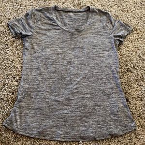 Size medium active tee